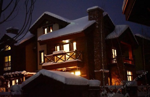 Fusong County Hotel | Squirrel Woo Inn