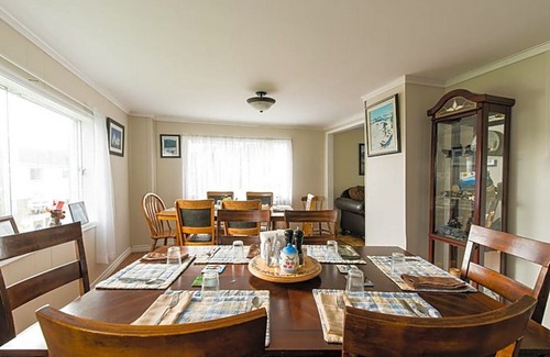 Norris Point Cama Y Desayuno | Out East B&B - Norris Point