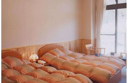 Katsura-gun Hotel | Tsukinoyado