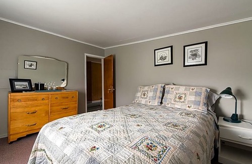 Norris Point Cama Y Desayuno | Out East B&B - Norris Point