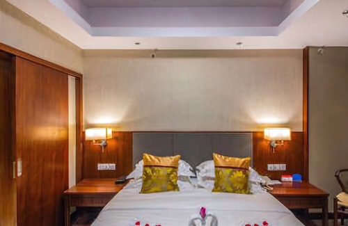 Huzhou Hotel | Zijin HuaJiYaShe Hotel (Changxing Dongyufang Jiuhuicheng)
