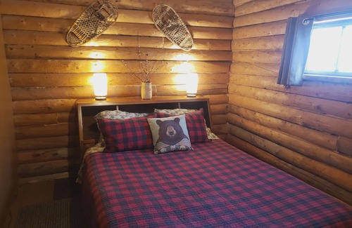 Nabesna Cabina | Wrangell Mountains Wilderness Lodge