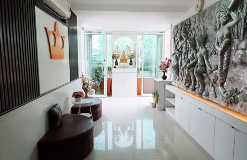 Thanyaburi Hotel | The Loom Rangsit