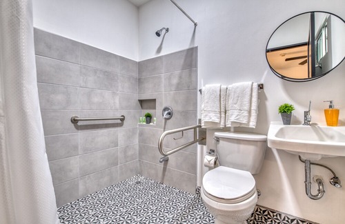 Dolorosa Apartamento | 2Bed/1Bath Apartment with Patio in San Jose Center!