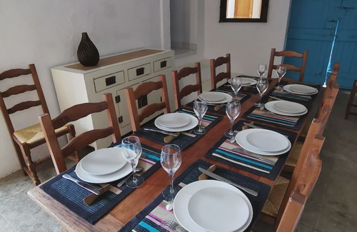 Saint-Pierre-Saint-Jean Casa | LARGE HOUSE TO SHARE WITH FRIENDS