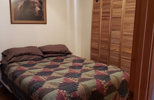 Hatton Cabina | Secluded cabin w/big wrap around deck minutes away from Cossatot River