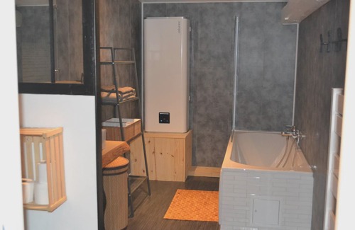 Fremifontaine Casa | Maison d'hôtes A la fontaine fleurie 88