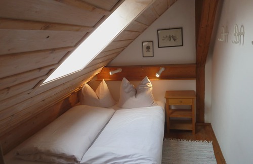 Leutenbach Apartamento | Stylish apartment III on Franconian fruit and Brennereihof