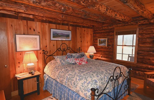 Eagle Rock Cabina | River's Bend Cabin Offers Solitude and Play on the Upper James River