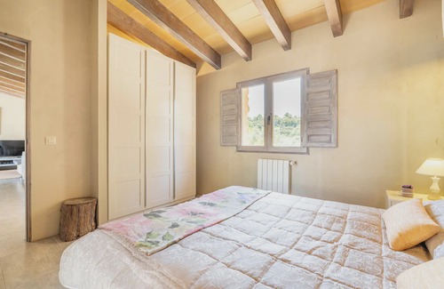 Costitx Casa | Holiday Home 'Cascada' with Mountain View, Private Pool and Wi-Fi