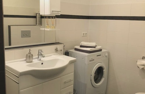 Oberteuringen Apartamento | Apartment and in a quiet location with a beautiful terrace near Lake Constance. Messe