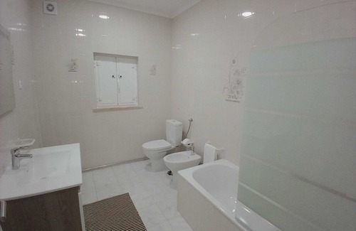 Lourinha Casa | Feather House