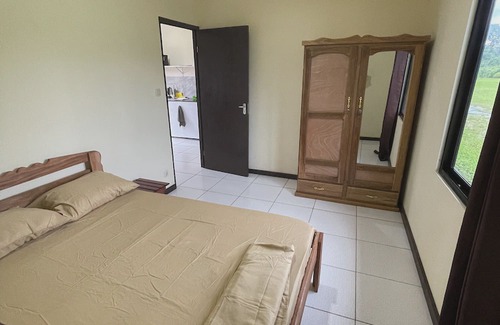 Clevia Casa | Homey place in a nature location, 5 min from new Amsterdam museum