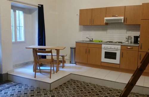 Saint-Marcellin Apartamento | Lovely studio with mezzanine in the heart of Saint Marcellin