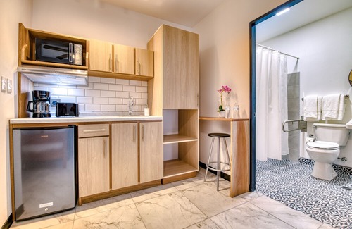 Dolorosa Apartamento | 2Bed/1Bath Apartment with Patio in San Jose Center!