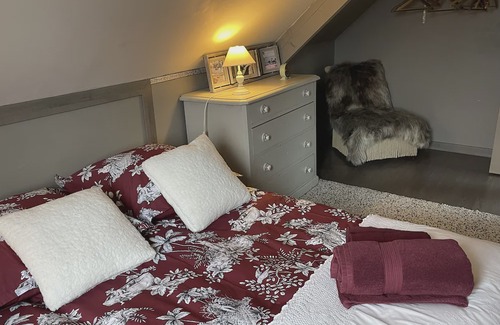 Buhl Cabaña | Cottage in the forest with heated pool from May to October