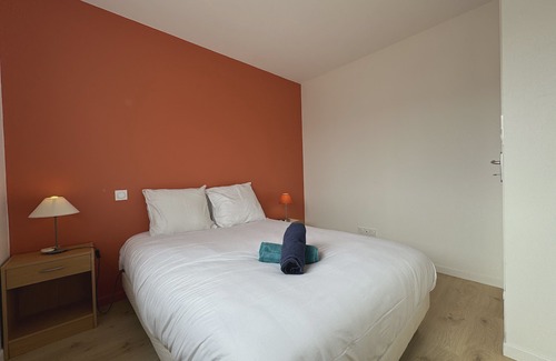 Miroir - Batignolles Casa | Le Mirage - Parking - Tramway - 8p - Rêve au Mans