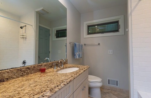 Macatawa Casa | Beach View Cottage - On the Lake