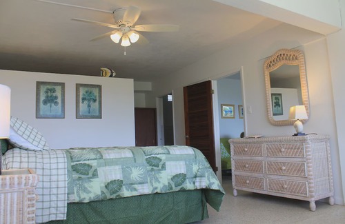 Judith's Fancy Apartamento | Spectacular “Seabreeze” ViewnCHECK FOR SPECIAL WEEKLY & MONTHLY DISCOUNTS