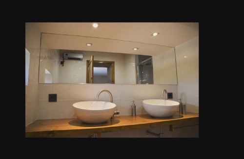 Casserres Casa | Casa Cisero - Newly renovated villa with pool & lots of activities