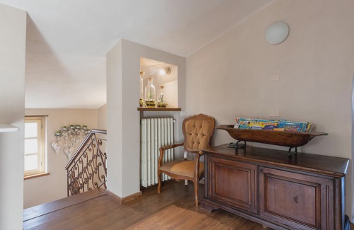 Colle di Compito Casa | Stunning Home In Capannori With Jacuzzi