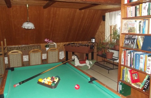 Ruppersdorf Condominio | Beautiful 4-bed room *, wheelchair accessible, accommodation in the middle of the garden,