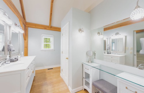 Livingston Casa | Beautiful and Private 6000 sqft waterfront home with private dock and hot tub!