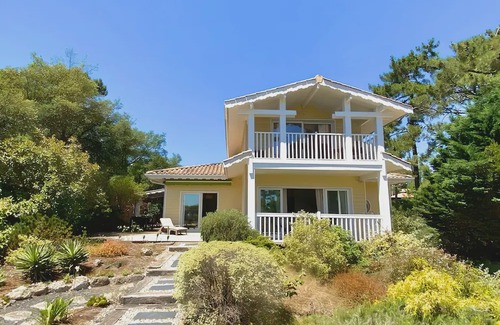 Le Canon Villa | Villa with swimming pool 2 min walk from the beach