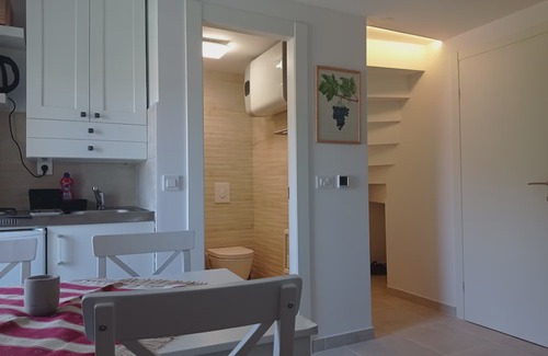 Pitve Apartamento | Heritage 4-star Studio Apartment, Pitve Hvar