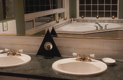 Regional District of Nanaimo Apartamento | Oceanview Guest Suite with Large 2 Person Soaker Tub