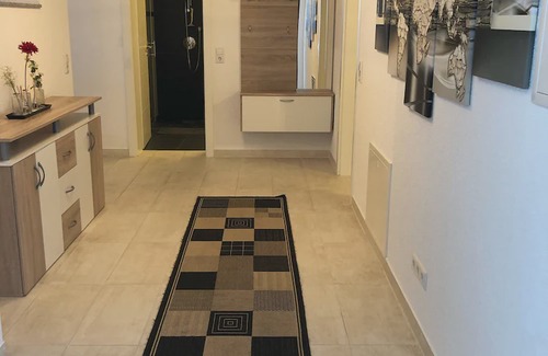 Oberteuringen Apartamento | Apartment and in a quiet location with a beautiful terrace near Lake Constance. Messe