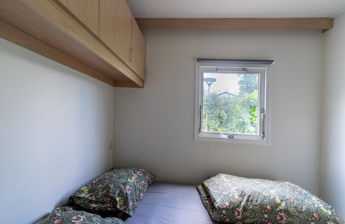 Stegeren Chalet De Esquí | Chalet in Stegeren near Forest and Pond