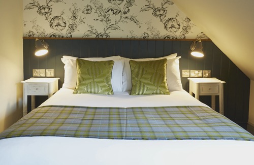 Buckfastleigh Hotel | Dartbridge Inn by Greene King Inns