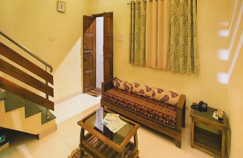 Guhagar Hotel | Wada Chirebandi