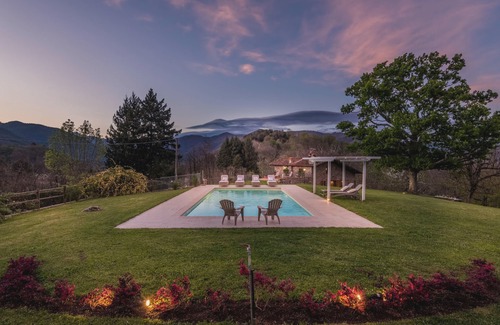 Pescaglia Villa | Grumo Farmhouse with Private Pool and View near Lucca