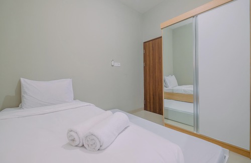Kedungmanggu Hotel | Modern Look 1BR at LRT City Sentul - Royal Sentul Park Apartment