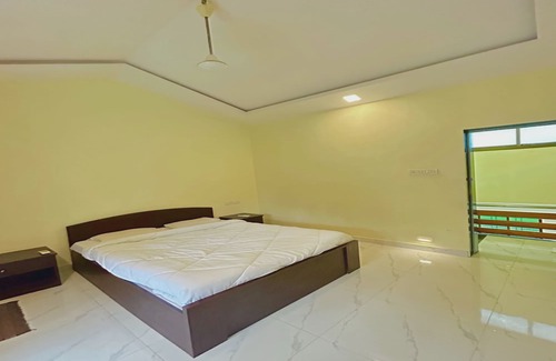 Guhagar Hotel | Wada Chirebandi