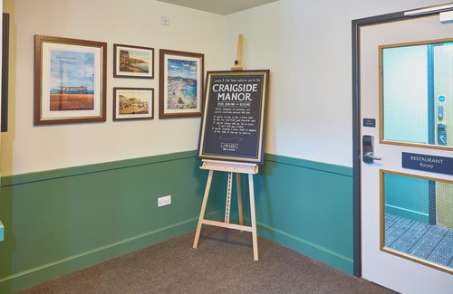 Penrhyn Bay Hotel | Craigside Manor