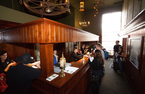 Bothell Hotel | McMenamins Anderson School