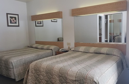 Calabogie Hotel | Calabogie Motor Inn
