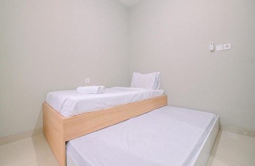 Kedungmanggu Hotel | Modern Look 1BR at LRT City Sentul - Royal Sentul Park Apartment