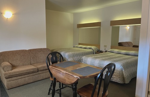 Calabogie Hotel | Calabogie Motor Inn