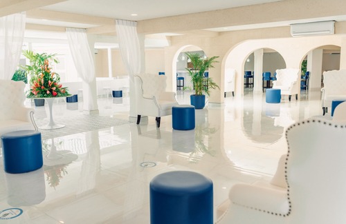 Rodney Bay Hotel | The SoCo House - All-Inclusive