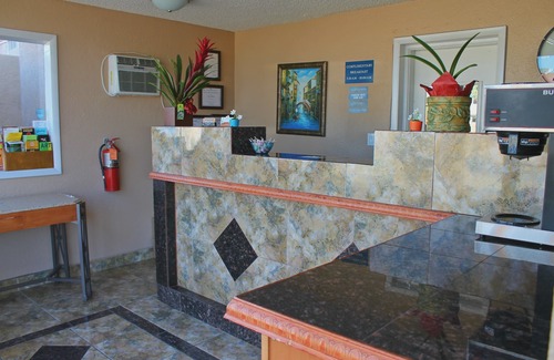 Feldman's Hotel | Stone Inn Extended Stay U of A