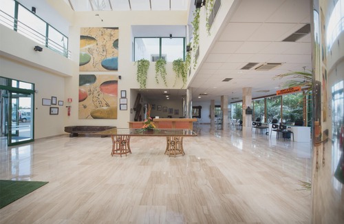 Playa Blanca Hotel | THB Royal