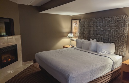 Birch Run Hotel | Days Inn by Wyndham Birch Run