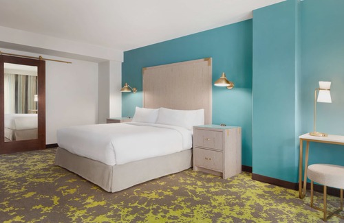 Goss - Grove Hotel | Embassy Suites by Hilton Boulder