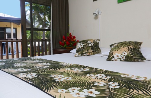Wailoloa Hotel | Aquarius On The Beach