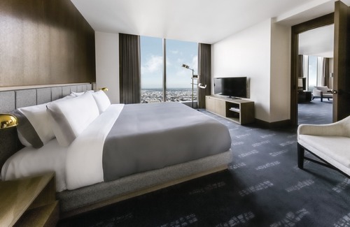 Financial District Hotel | InterContinental - Los Angeles Downtown by IHG