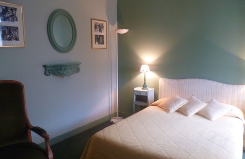 Les Andelys Hotel | La Chaîne D'or